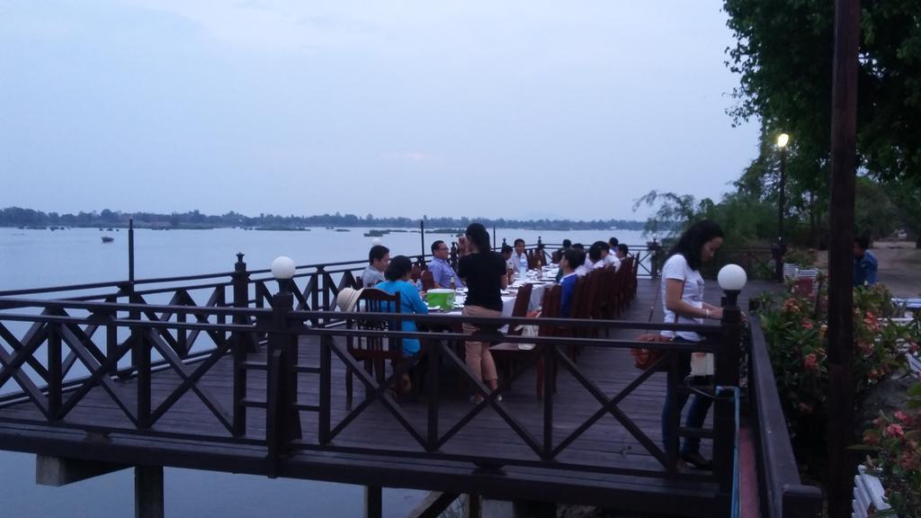 塞内斯欧酒店 Muang Không 外观 照片